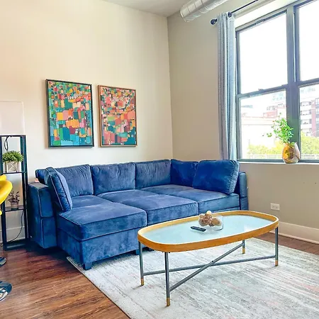 Stylish 3Br Chicago Getaway With Optional Parking Near Mccormick Place, Grant Park & Soldier Field